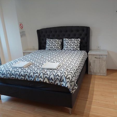 City Passage Apartments- Rooms Нови Сад Екстериор снимка