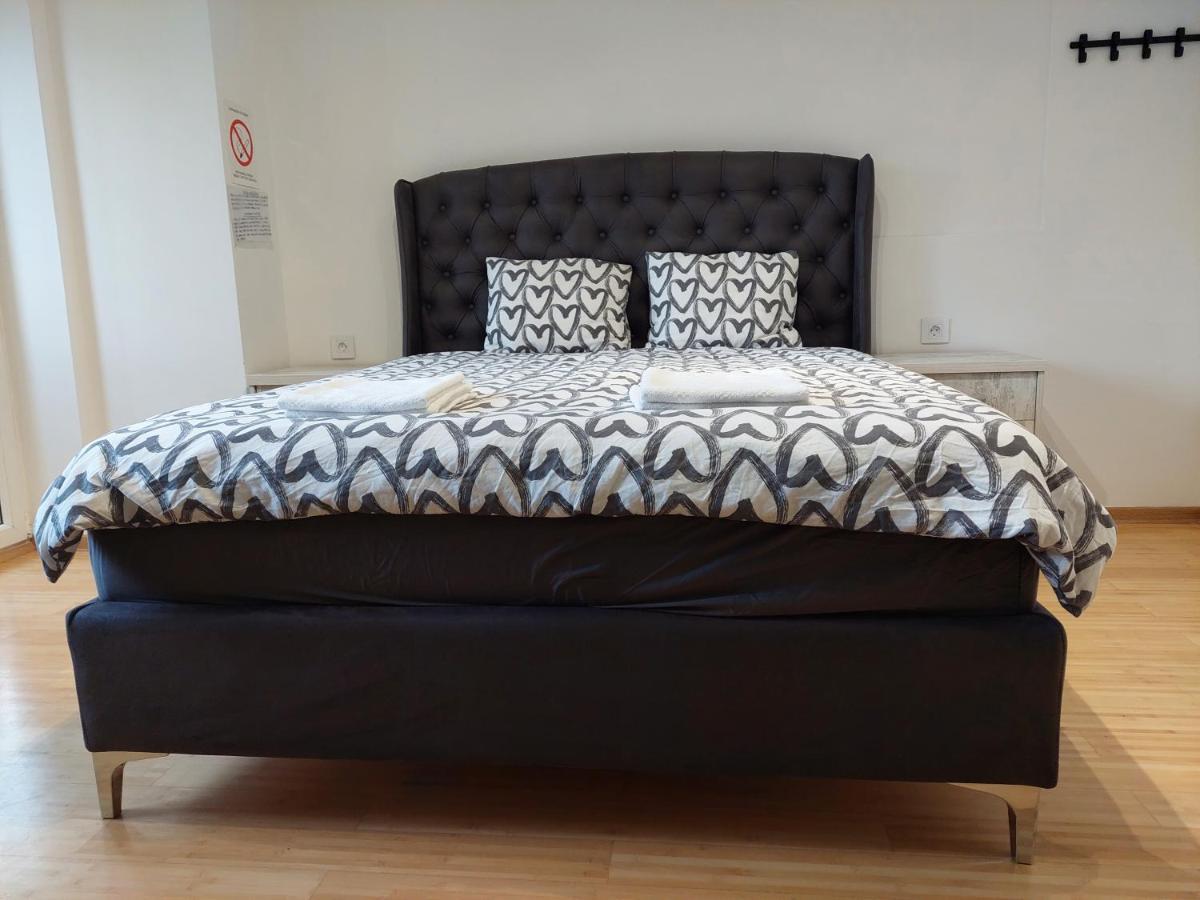 City Passage Apartments- Rooms Нови Сад Екстериор снимка